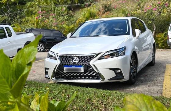 LEXUS CT200H 1.8 LUXURY 16V HÍBRIDO 4P AUTOMÁTICO